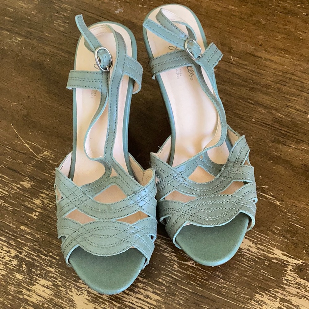 Anthropologie heels